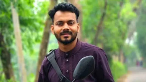 নোয়াখালীতে মুখোশ পরে দোকানে ঢুকে ব্যবসায়ীকে গুলি 