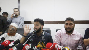 দল চায়নি, বিশেষ কারণে পদত্যাগ করতে হচ্ছে: ইশরাক হোসেন