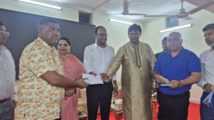 ঢাকা জেলা পরিষদের উদ্যোগে ১০১৮ পূজামণ্ডপে অনুদান