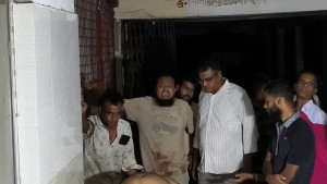 ইজারাদারের কার্যালয়ে ঢুকে আ.লীগ ও শ্রমিক দলের ২ নেতাকে গুলি করে হত্যা