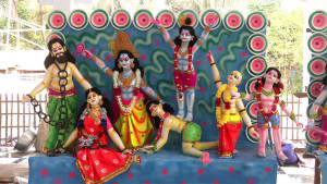 যশোরে ৪ যুগের কাহিনিতে সেজেছে মন্দির