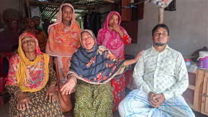 আড়াই মাস পর এলো ৫ প্রবাসীর মরদেহ, স্বজনের কান্না