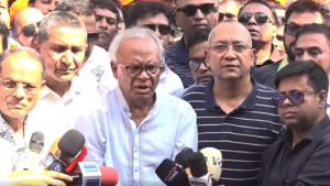 জিয়াউর রহমান ও খালেদা জিয়ার সমাধিতে পুষ্পস্তবক অর্পণ যুবদলের