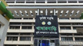 চেয়ার দখলের প্রতিযোগিতায় খামারবাড়িতে অস্থিরতা