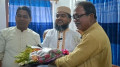 ফুল হাতে জামায়াত প্রার্থীর বাসায় মির্জা ফয়সল, করালেন মিষ্টিমুখ