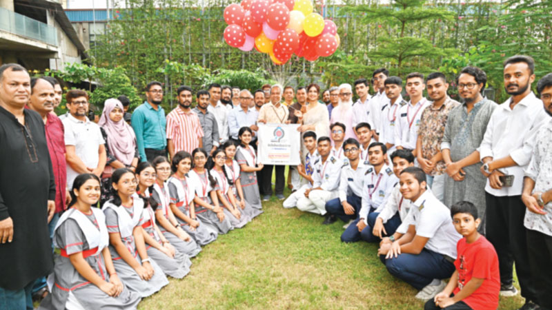 চিন্তায় মননে বিজ্ঞানমনস্ক হতে হবে