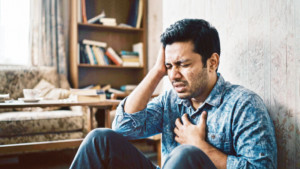 প্যানিক ডিসঅর্ডার রোগে ভুগছেন