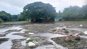 স্কুলমাঠে ডোবা, আতঙ্কে শিক্ষক-শিক্ষার্থীরা