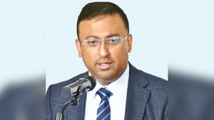 কোনো চাপে নয়, প্রয়োজনে আরও উড়োজাহাজ কিনব