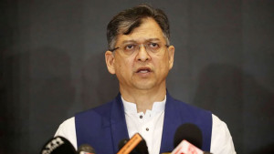 পলাতক আসামিদের ফেরাতে সরকার গাফিলতি করবে না