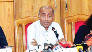 ক্রসফায়ারের পথে যাবে  না সরকার: আইনমন্ত্রী