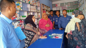 পদার্থবিজ্ঞানে পড়াশোনা, তবুও রোগীদের লিখতেন প্রেসক্রিপশন