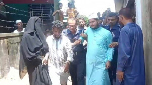 মাদ্রাসায় না ফেরায় ছাত্রকে ধরে এনে পিটুনি