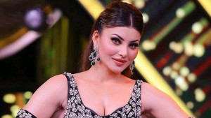 নাম-ছবি ব্যবহার করে ব্যবসা, ৭ হাজার কোটি রুপি ক্ষতিপূরণ দাবি উর্বশীর