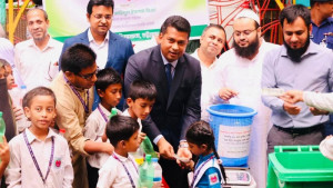 ১০০ গ্রাম প্লাস্টিক বর্জ্য জমা দিলে চিড়িয়াখানা ফ্রি