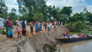 ২৪ ঘণ্টায় তিস্তায় বিলীন ১০০ ঘর হুমকিতে শতাধিক একর জমি