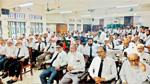 তিন আদালতে যাবেন না আইনজীবী