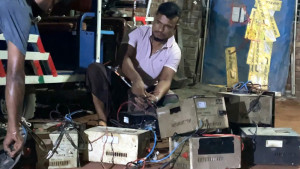 অটোরিকশার গ্যারেজে ডিপিডিসির  অভিযান নিয়ে প্রশ্ন