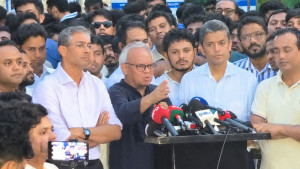 জ্বালানি তেলের দাম বাড়াতে চাপ ছিল  ঋণদাতাদের