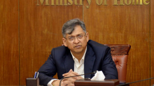 ফ্যাসিবাদীদের সহায়তা করলে কঠোর ব্যবস্থা: স্বরাষ্ট্রমন্ত্রী