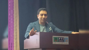 প্রাথমিকের নতুন কারিকুলামে শ্রবণ ও কথন দক্ষতায় বিশেষ গুরুত্ব দেওয়া হবে: ববি হাজ্জাজ