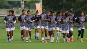 বাটলারের সিদ্ধান্তে দলে অস্বস্তি