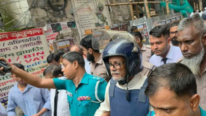 এই ‍মুহূর্তে আওয়ামী লীগের ক্ষমা চাওয়ার প্রয়োজন নেই: আ স ম ফিরোজ