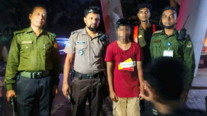 হাতিরঝিলে ছিনতাইয়ের সময় যুবক আটক