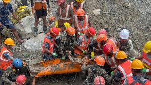 নেপালের বিদ্যুৎকেন্দ্রের টানেল থেকে ৯ দিন পরে জীবিত ২ শ্রমিক উদ্ধার