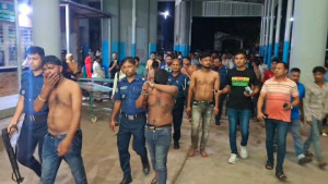 শজিমেক হাসপাতালে রোগীর স্বজন-ইন্টার্ন চিকিৎসকদের সংঘর্ষ, আহত ১২