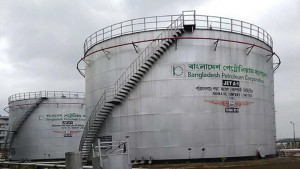 লোকসানের কারণে জ্বালানি তেলের দাম বৃদ্ধি, দাবি বিপিসির