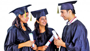 স্কলারশিপ ফেলোশিপ ইন্টার্নশিপের সুযোগ