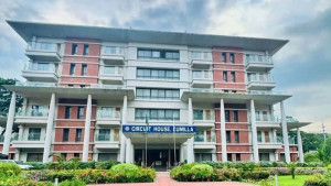 কক্ষে উইপোকা, মাঝরাতে কুমিল্লা সার্কিট হাউস ছাড়লেন বিরোধীদলীয় উপনেতা