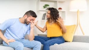 সম্পর্ক টেকাতে সঙ্গীকে যে কথা বলা উচিত নয়