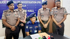 কুমিল্লায় ধানকাটা শ্রমিক সেজে বৃদ্ধাকে হত্যার রহস্য উদ্ঘাটন, গ্রেপ্তার ৩