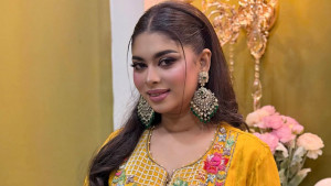 সংগীতশিল্পী লুইপার বিরুদ্ধে শিডিউল ফাঁসানোর অভিযোগ