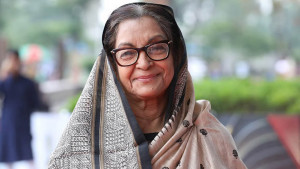 ‘বাড়ি দখল’-এর ঘটনা নিয়ে যা বললেন দিলারা জামান
