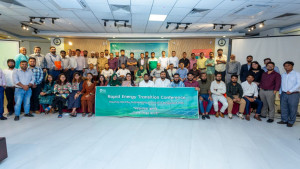 নবায়নযোগ্য জ্বালানিতে রূপান্তরের পুরো দায়িত্ব শুধু কারখানার নয় 