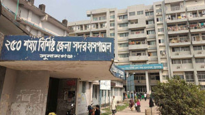 তিন সন্তানকে বিষপান করিয়ে বাবারও বিষপান, ৩ শিশুর মৃত্যু