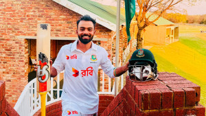 দক্ষিণ আফ্রিকায় তাওহীদ হৃদয়ের ট্রিপল সেঞ্চুরি