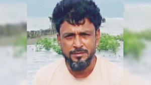 তিন ভাই-বোনের পর মিলল বাবার মরদেহ