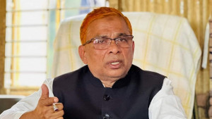 মিছিলের প্রস্তুতিকালে উপজেলা আওয়ামী লীগের সভাপতিসহ আটক ১৫