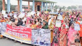 টঙ্গী হাজি মাজার ব‌স্তি উচ্ছে‌দ, সড়ক অব‌রোধ করে প্রতিবা‌দী বি‌ক্ষোভ