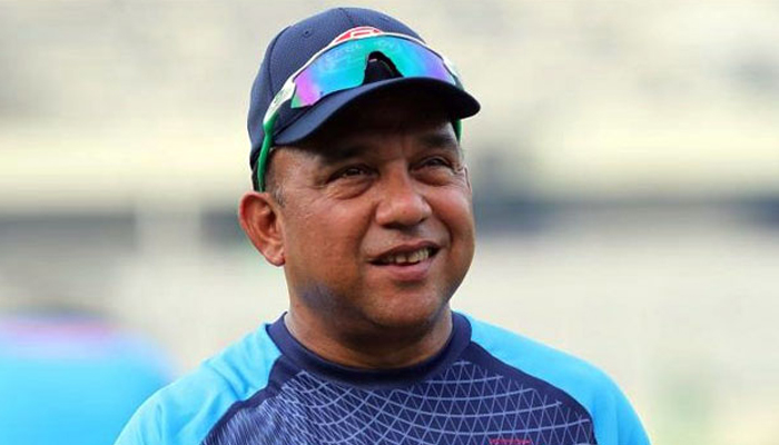 পাকিস্তান সফরের পক্ষে সুজন পাকিস্তান সফরের পক্ষে সুজন