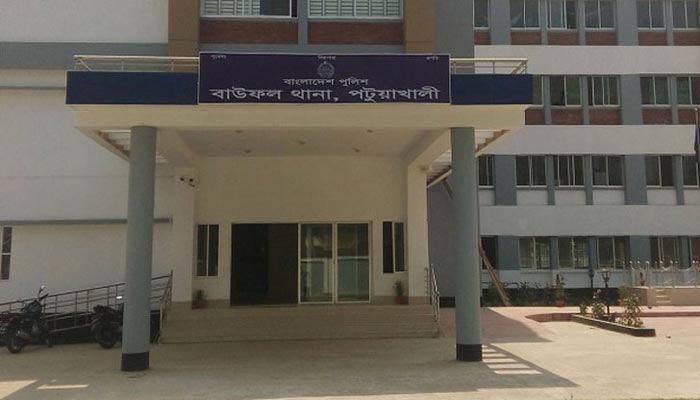 যৌতুক না পেয়ে অন্তঃসত্ত্বা স্ত্রীর মাথা ন্যাড়া করল স্বামী