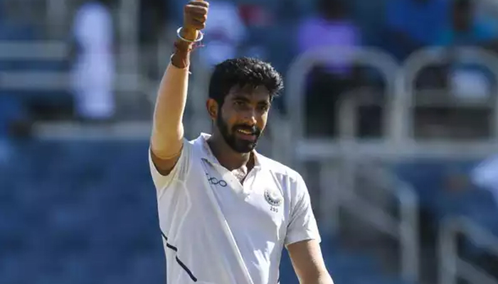 চোট সারাতে ইংল্যান্ড যাচ্ছেন বুমরাহ