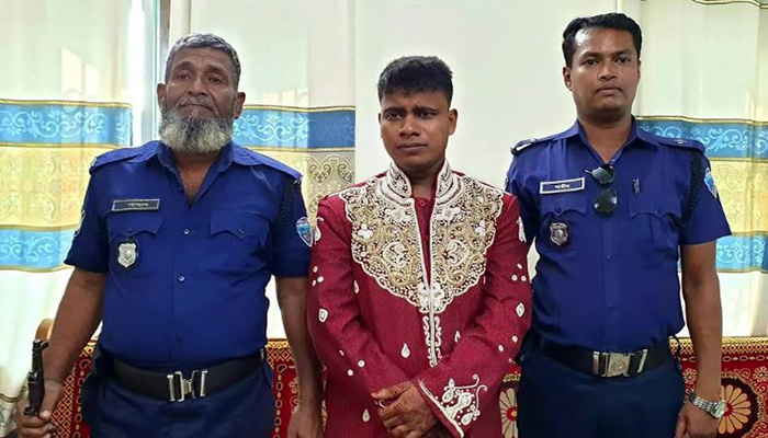 বিয়ে করতে এসে...