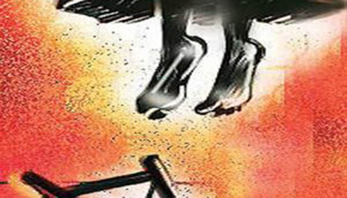 সবুজবাগে ছাত্রীর ঝুলন্ত লাশ উদ্ধার