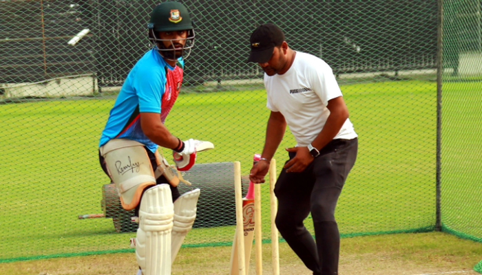কোচ সালাউদ্দিনের ক্লাসে তামিম