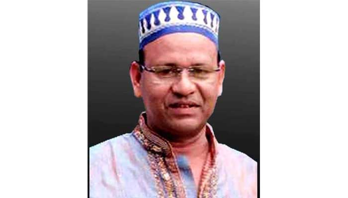 বাসের ধাক্কায় প্রাণ গেল চেয়ারম্যানের